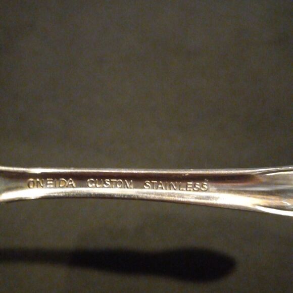 Oneida Stainless Steel Plantation Custom Oval Place/Soup Spoon-Lot Of 4-Floral - Picture 4 of 5